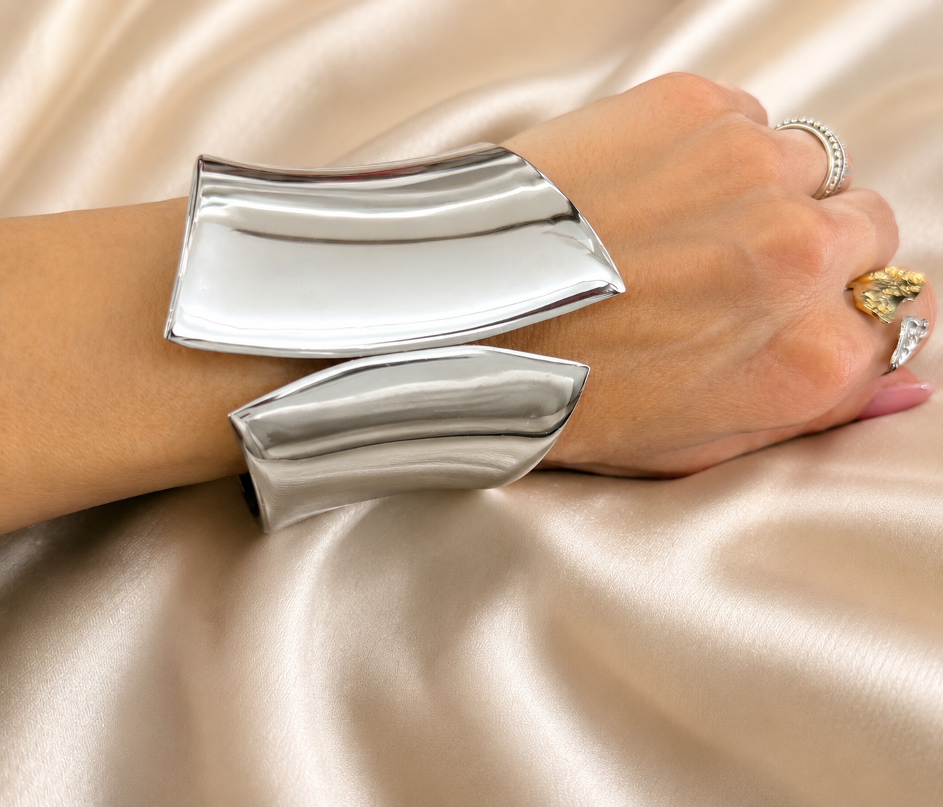 Bracciale Asimmetrico