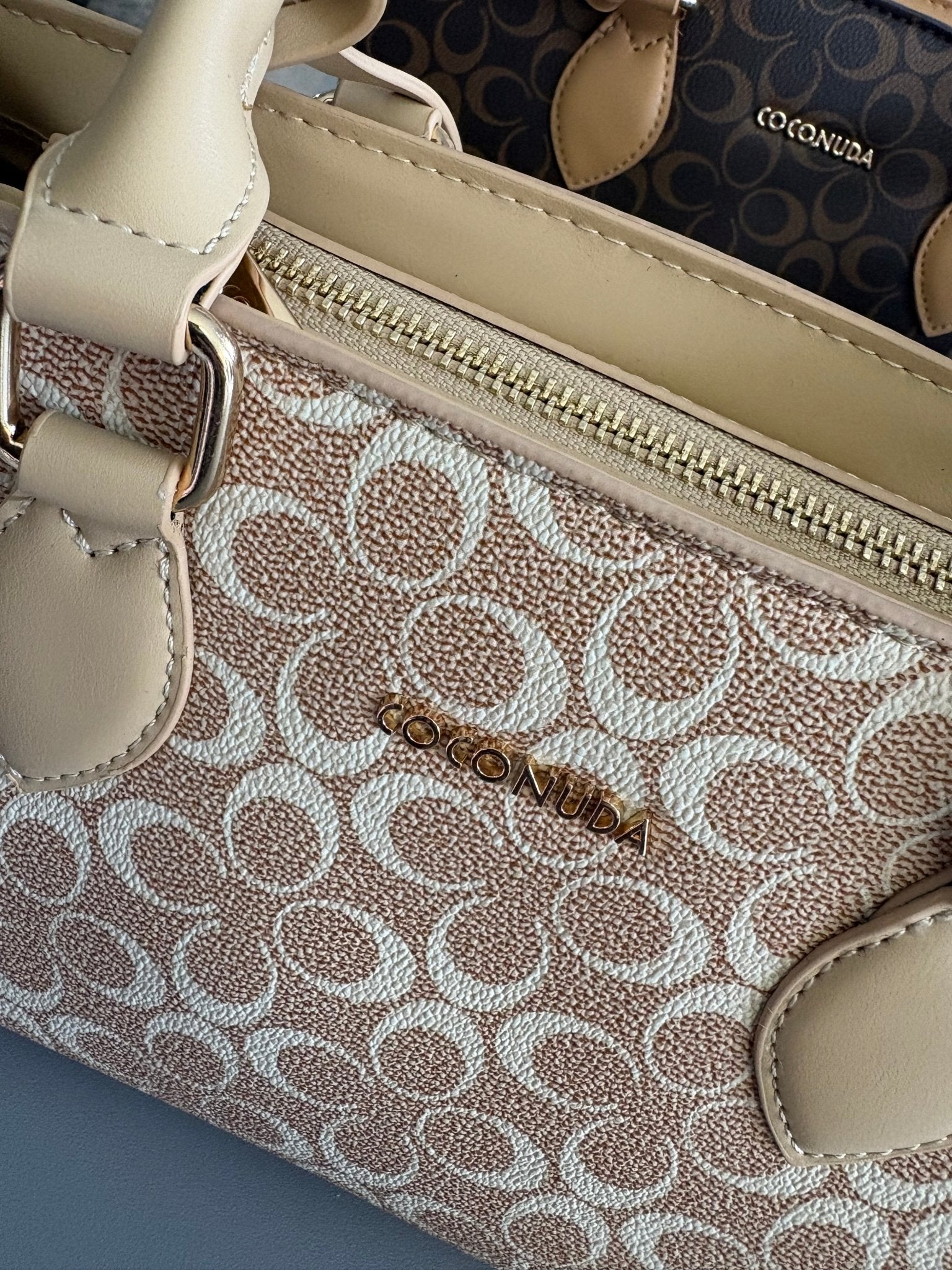 Borsa Vienna - Dame Ly